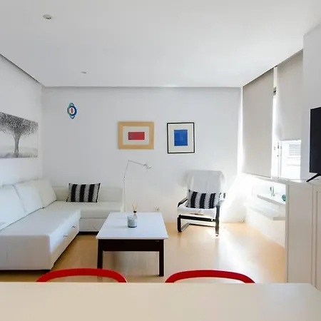 Ferienwohnung Beautiful Flat A Stone'S Throw From The Retiro-Vill Madrid Exterior foto